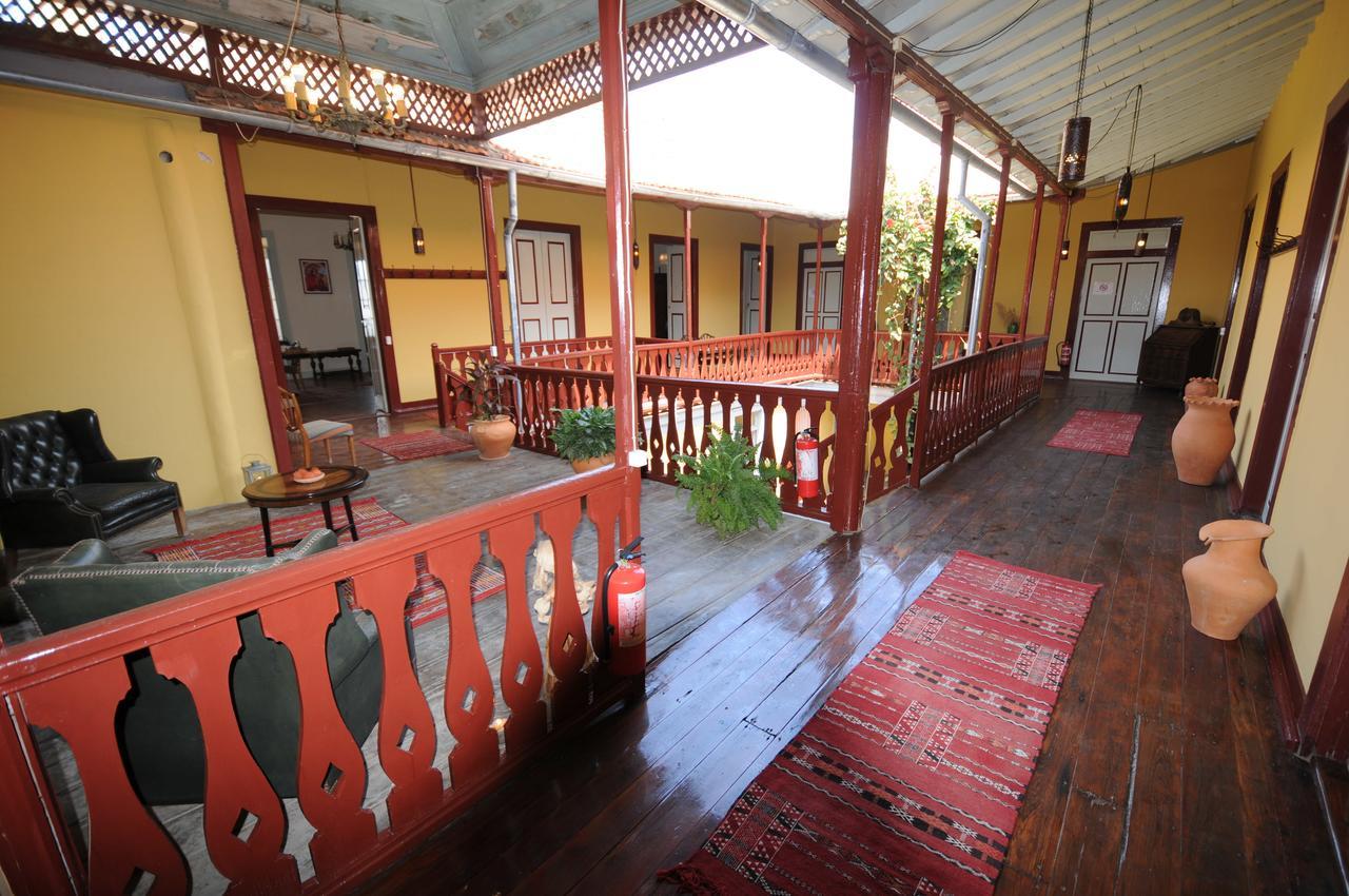 The Colonial Hotel