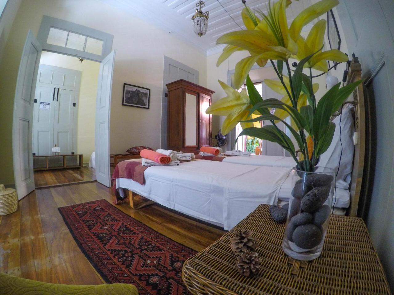Hotel The Colonial